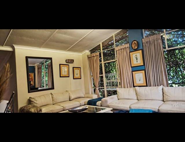 4 BEDROOM HOUSE FOR SALE IN BORDEAUX